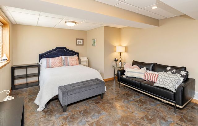 2828 SW White Birch Drive, Ankeny, IA 50023