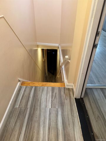 16718 Hillside Avenue 2nd floor, Jamaica, NY 11432