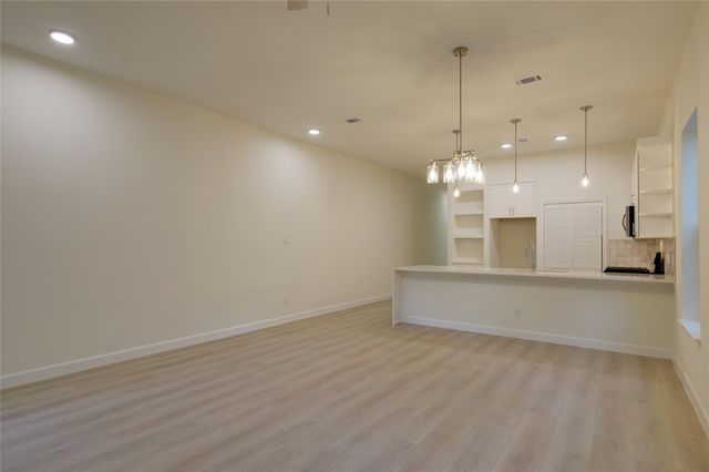 957 Ringold Street, Houston, TX 77088
