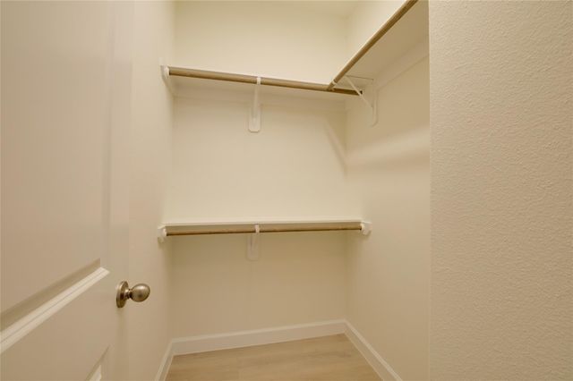 957 Ringold Street, Houston, TX 77088