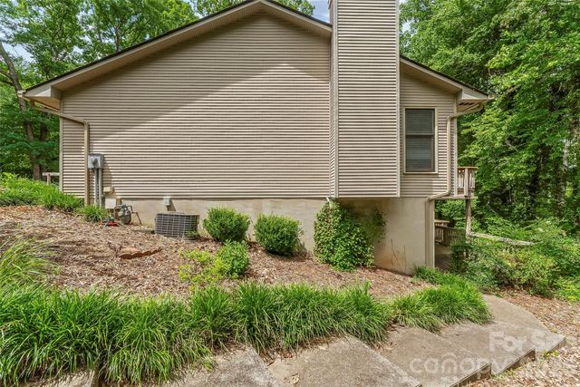 110 Wesley Drive, Morganton, NC 28655