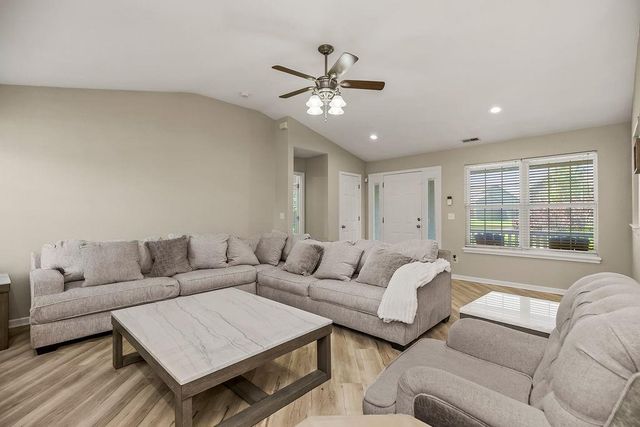 16705 Freeman Drive, Basehor, KS 66007