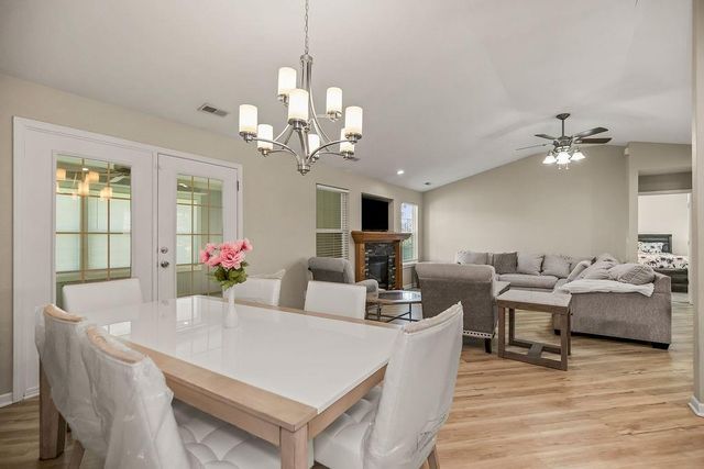 16705 Freeman Drive, Basehor, KS 66007
