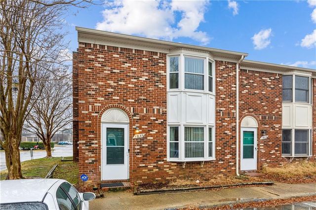 1937 Darnell DR, Virginia Beach, VA 23455