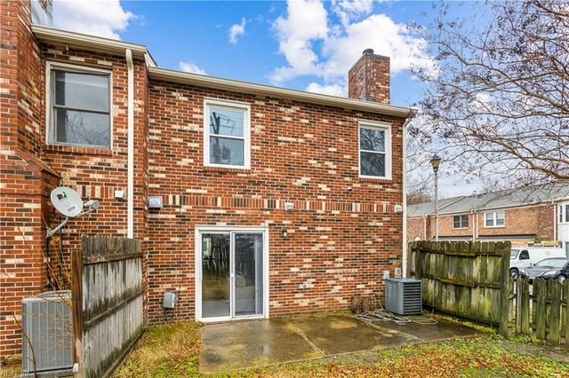 1937 Darnell DR, Virginia Beach, VA 23455