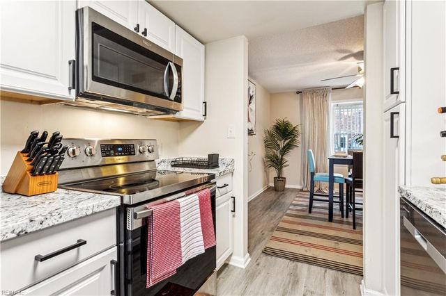 1937 Darnell DR, Virginia Beach, VA 23455