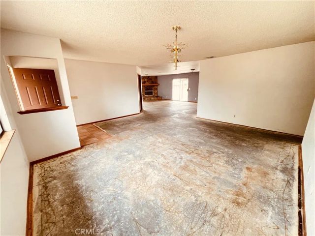 15151 Tonikan Court, Apple Valley, CA 92307