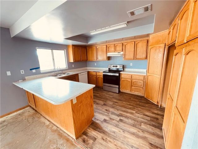 15151 Tonikan Court, Apple Valley, CA 92307