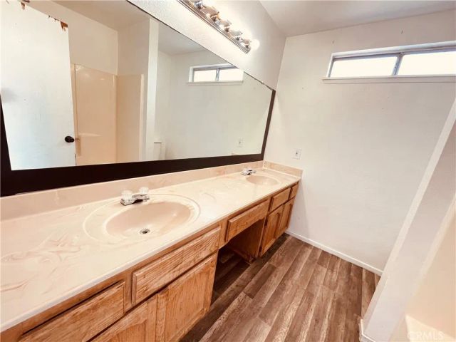 15151 Tonikan Court, Apple Valley, CA 92307