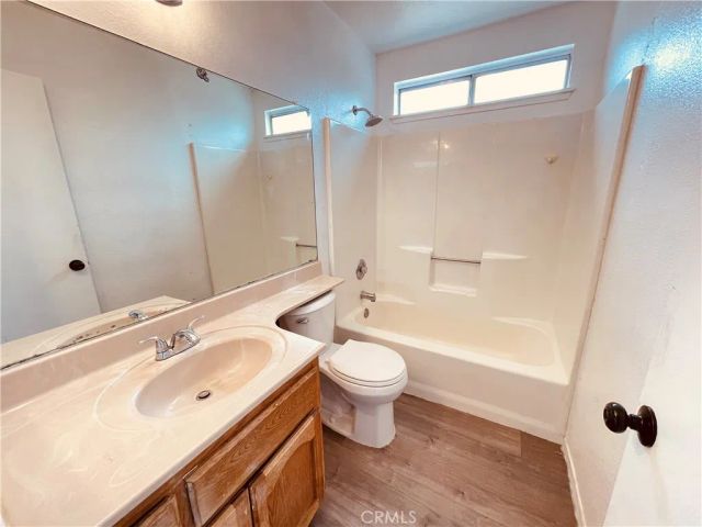 15151 Tonikan Court, Apple Valley, CA 92307