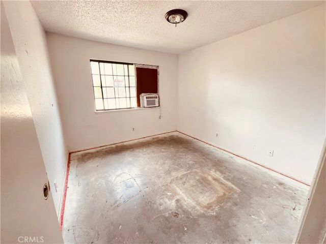 15151 Tonikan Court, Apple Valley, CA 92307