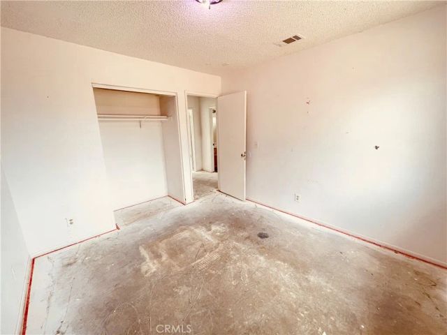 15151 Tonikan Court, Apple Valley, CA 92307