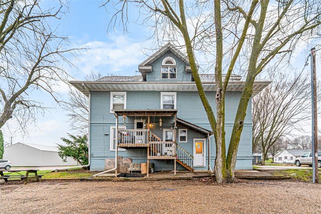215 E Green Street, West Branch, IA 52358