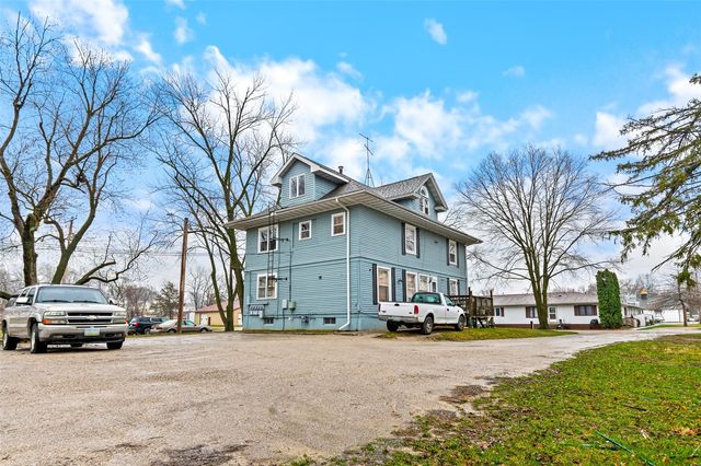 215 E Green Street, West Branch, IA 52358