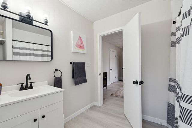 215 E Green Street, West Branch, IA 52358