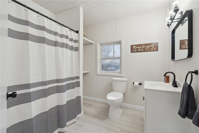 215 E Green Street, West Branch, IA 52358