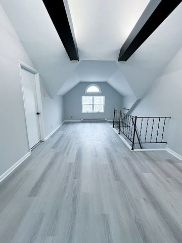 215 E Green Street, West Branch, IA 52358