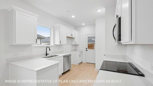 2521 Violet Theo LN, Round Rock, TX 78665