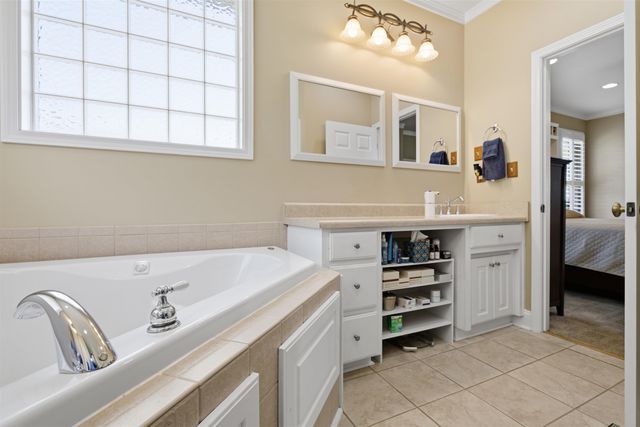 424 Harbour View Drive, Chesnee, SC 29323