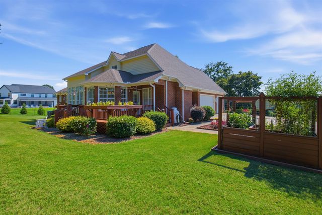 424 Harbour View Drive, Chesnee, SC 29323