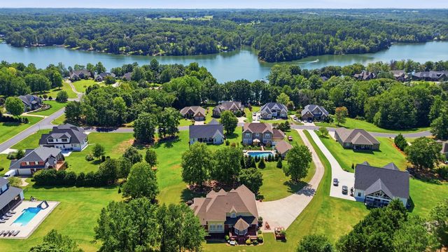 424 Harbour View Drive, Chesnee, SC 29323