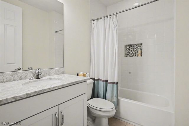 11619 Riverstone LN, Fort Myers, FL 33913