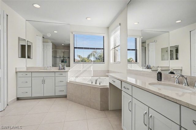 11619 Riverstone LN, Fort Myers, FL 33913