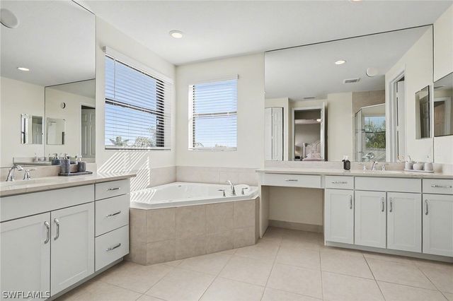 11619 Riverstone LN, Fort Myers, FL 33913