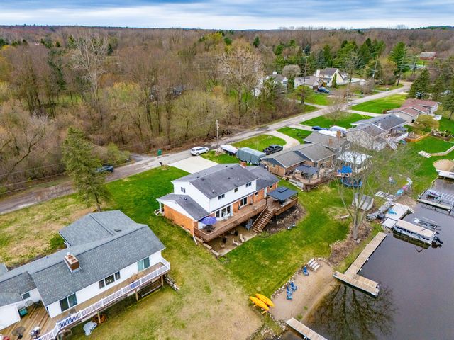 1888 Squaw Lagoon Drive, Oxford Twp, MI 48371