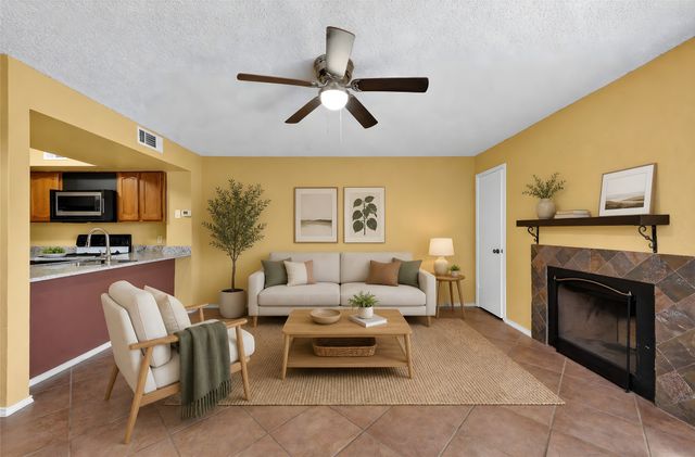 3109 Sondra Drive 107, Fort Worth, TX 76107