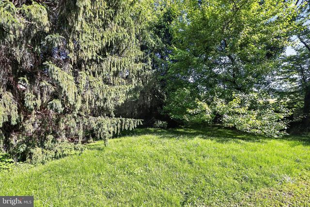 11 ARGOSY CT, Gaithersburg, MD 20878