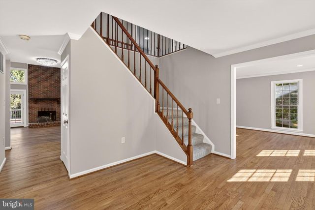 11 ARGOSY CT, Gaithersburg, MD 20878