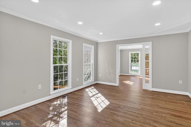 11 ARGOSY CT, Gaithersburg, MD 20878
