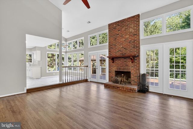 11 ARGOSY CT, Gaithersburg, MD 20878