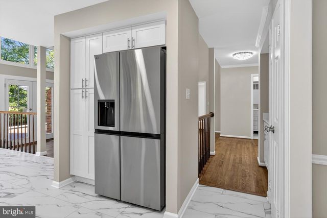 11 ARGOSY CT, Gaithersburg, MD 20878