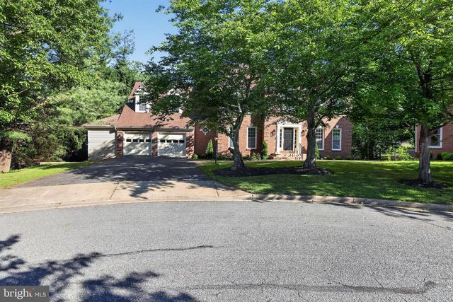 11 ARGOSY CT, Gaithersburg, MD 20878