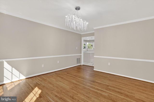 11 ARGOSY CT, Gaithersburg, MD 20878