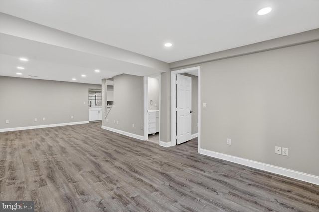 11 ARGOSY CT, Gaithersburg, MD 20878