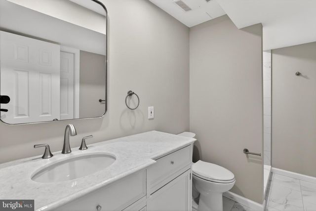 11 ARGOSY CT, Gaithersburg, MD 20878