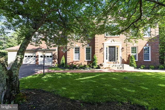 11 ARGOSY CT, Gaithersburg, MD 20878