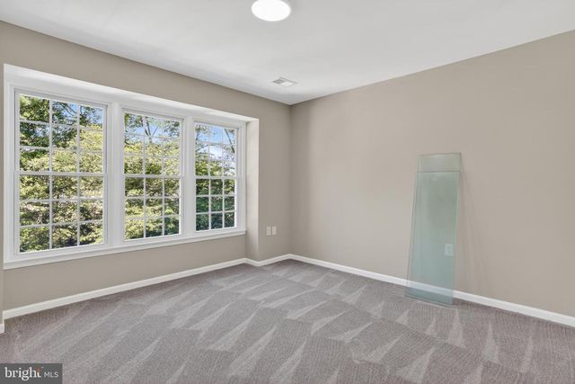 11 ARGOSY CT, Gaithersburg, MD 20878