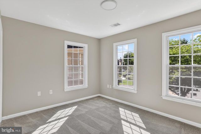 11 ARGOSY CT, Gaithersburg, MD 20878