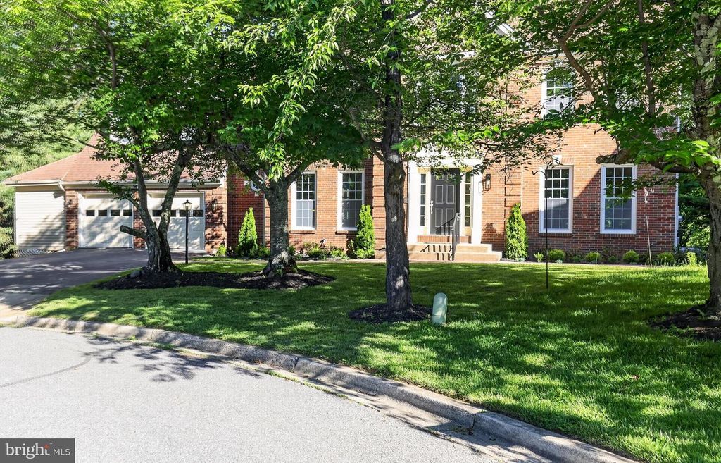 11 ARGOSY CT, Gaithersburg, MD 20878