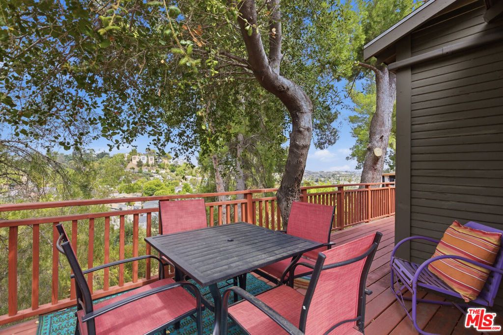 Image 13 of property listing at 1842 Phillips Way, Los Angeles, CA 90042