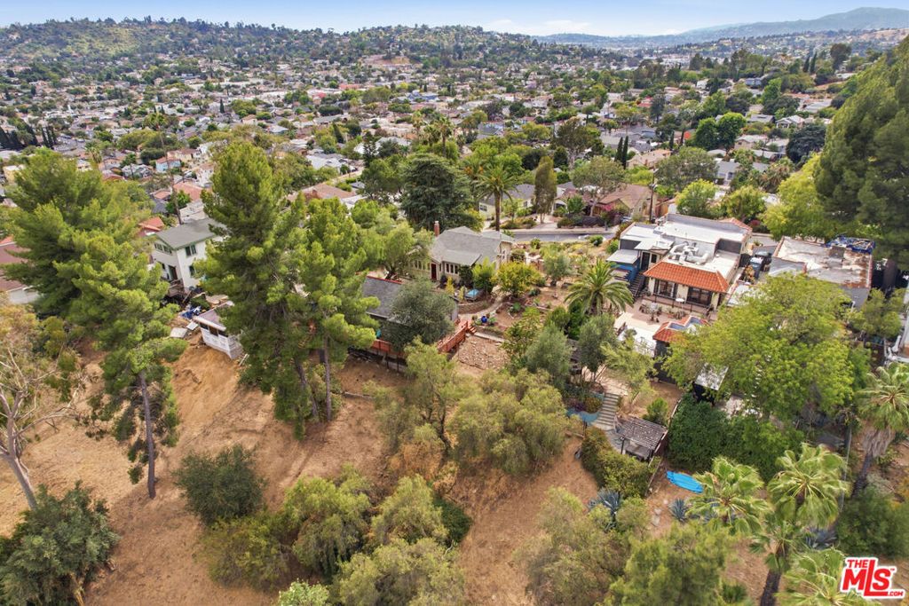 Image 19 of property listing at 1842 Phillips Way, Los Angeles, CA 90042