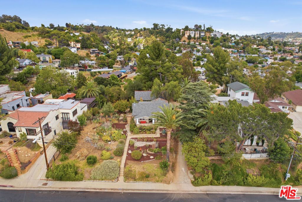 Image 20 of property listing at 1842 Phillips Way, Los Angeles, CA 90042