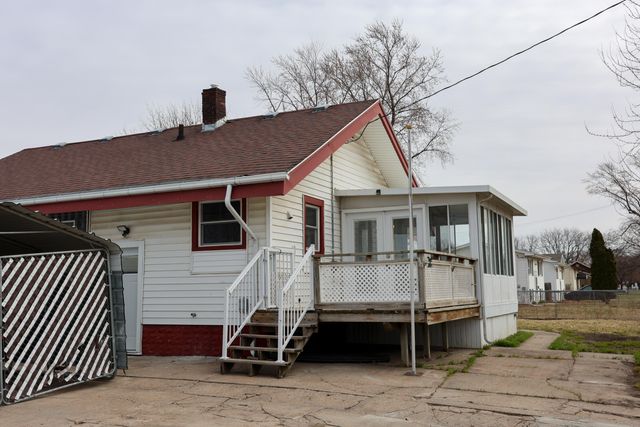 2530 S 10TH Street, Council Bluffs, IA 51501