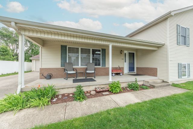4613 Clairmont Drive, Columbus, IN 47203