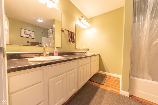 4613 Clairmont Drive, Columbus, IN 47203