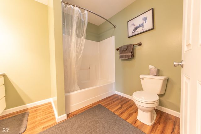 4613 Clairmont Drive, Columbus, IN 47203